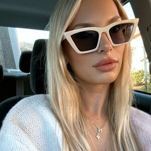 Meet your Posher, Nikki